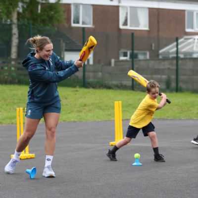 'Chance to Shine' with Jimmy Anderson and Emma Lamb